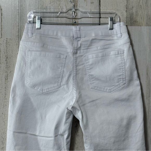 Camila Coelho Ivory Cropped Jeans with Gold Chain Detail - Picture 8 of 14